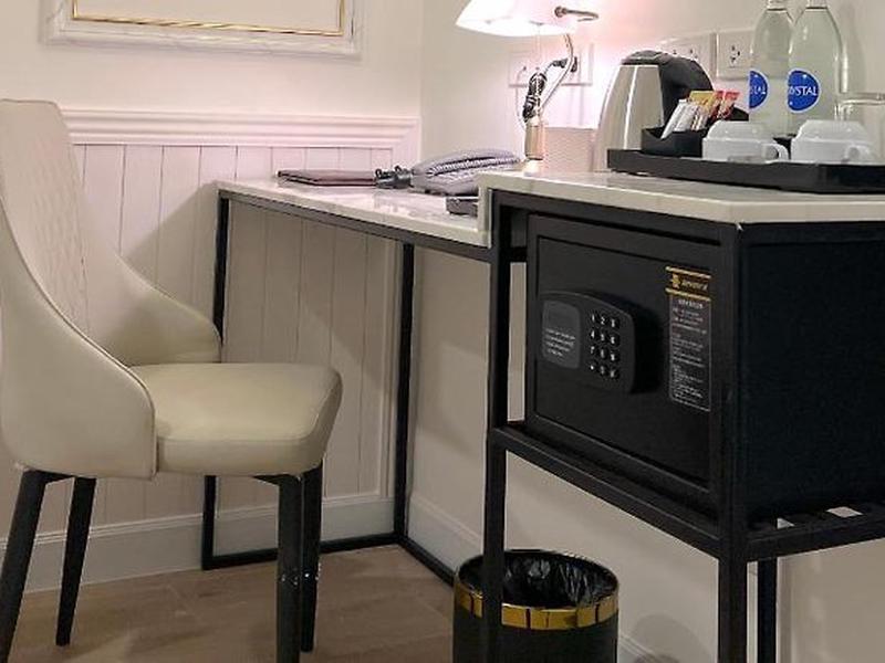 410761C239A97E4823569A664275BD21