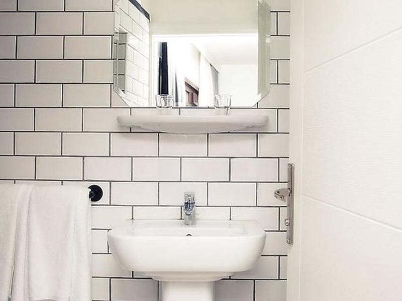 E8299D3BC8BE7D63BDEAD76CD7242975