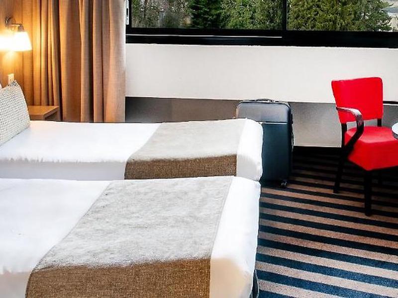 0662E5F2A23E0D4B2216271EADD80263