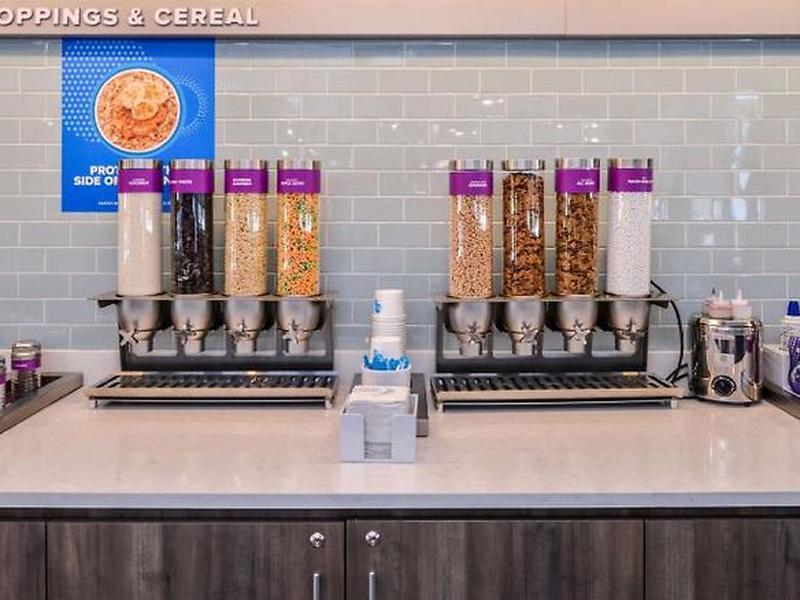 E7C29E0BF726BF8BAB22A0FC357B83E4