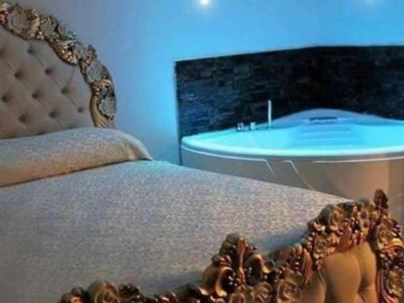 A8542121F914CEB350DA7787C499F14B