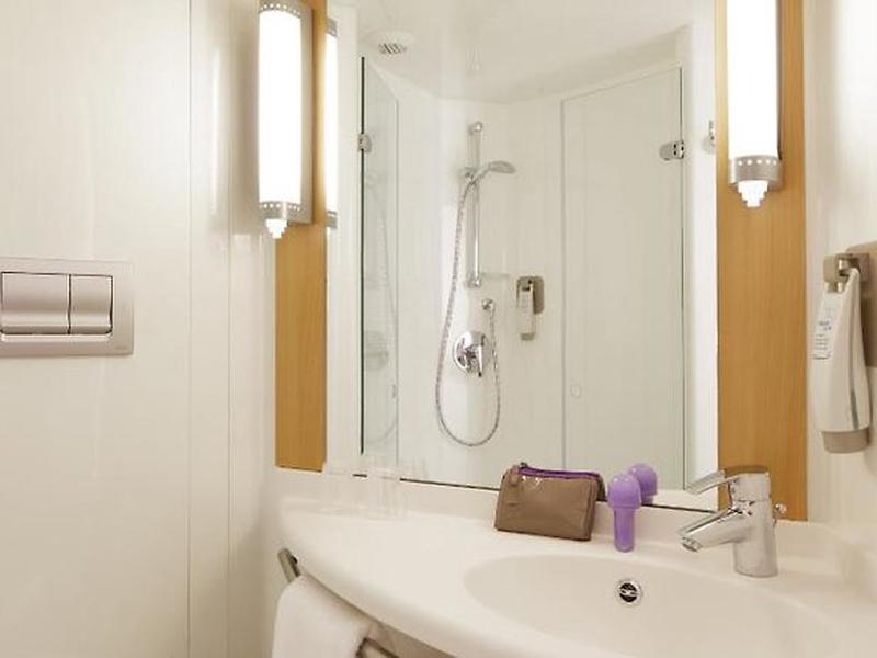 B3DB86DB94A8A1FADC75E3F13B5BEF2A