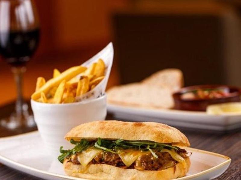 FB24F859F4C0E0AA379B88179B198884