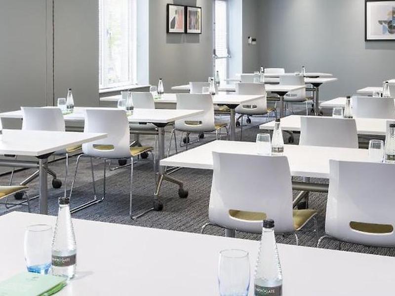 F3D074FDFDC7A3322DF5E4C3A750DCF5