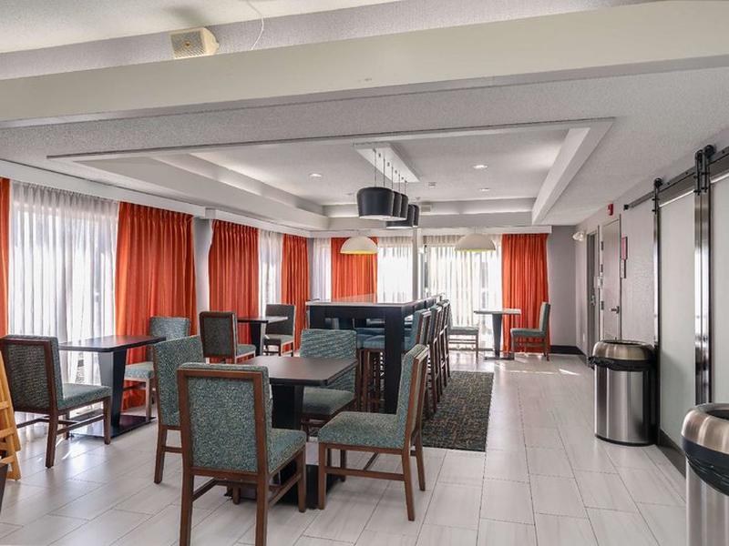 EA6ACE9A6E0D316C63E33B75EFB7794C