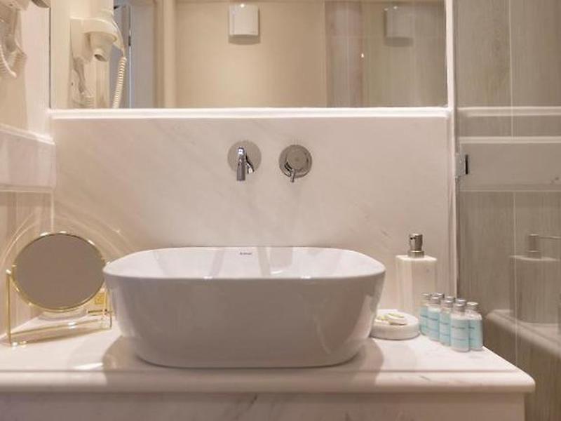 68886F43D7494CB61A4AC01136340466