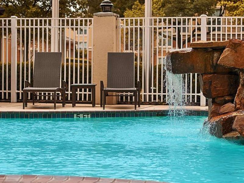 53761FEF585C6B2743C70B9EAA973A18