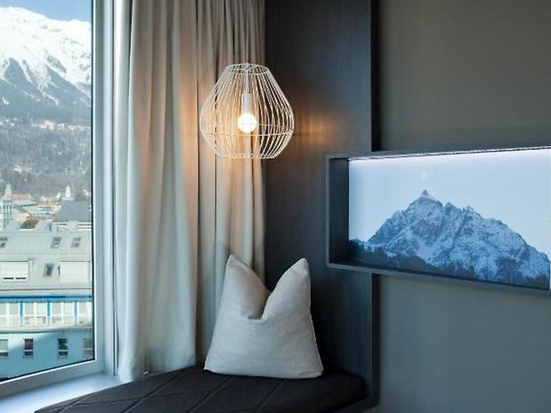 712FE69523BDFF61D718AF914D94007F