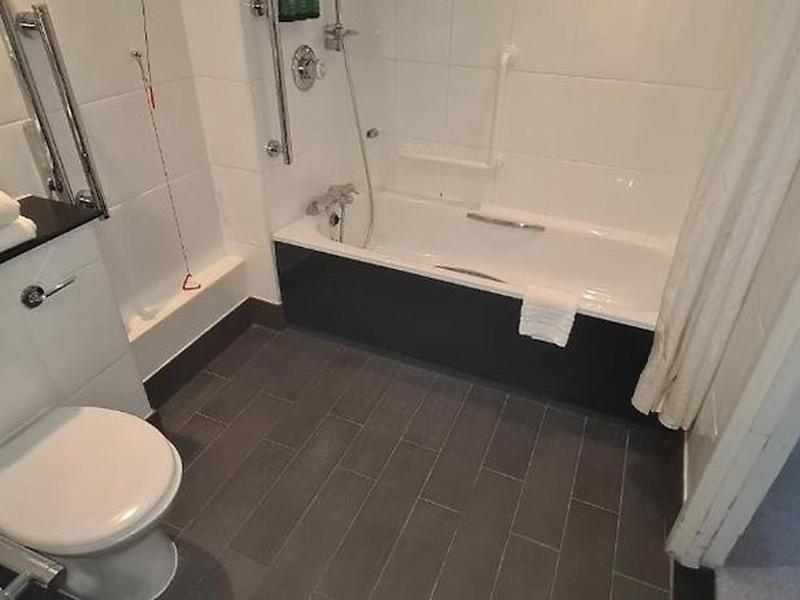 328131DC6D6520024D21F311D0EC3D42