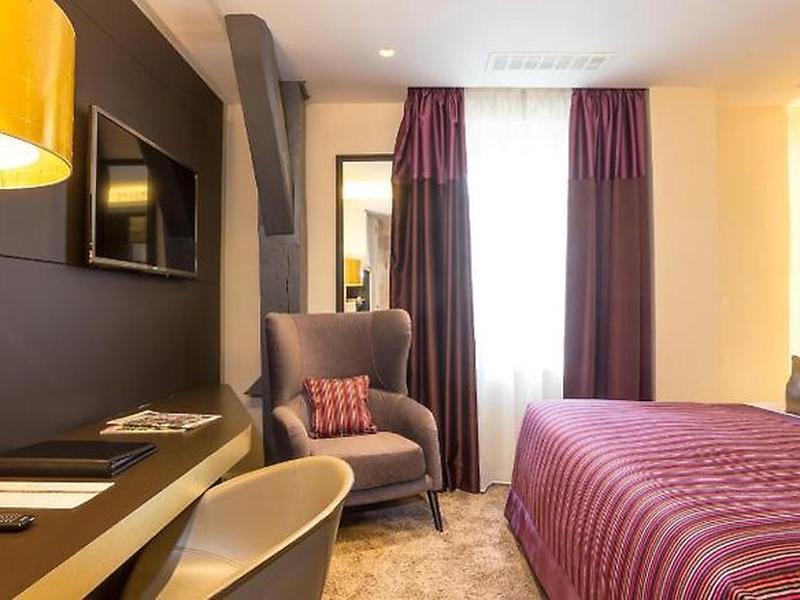 07AAEB10AB68574759FDE10F7C3BAABD