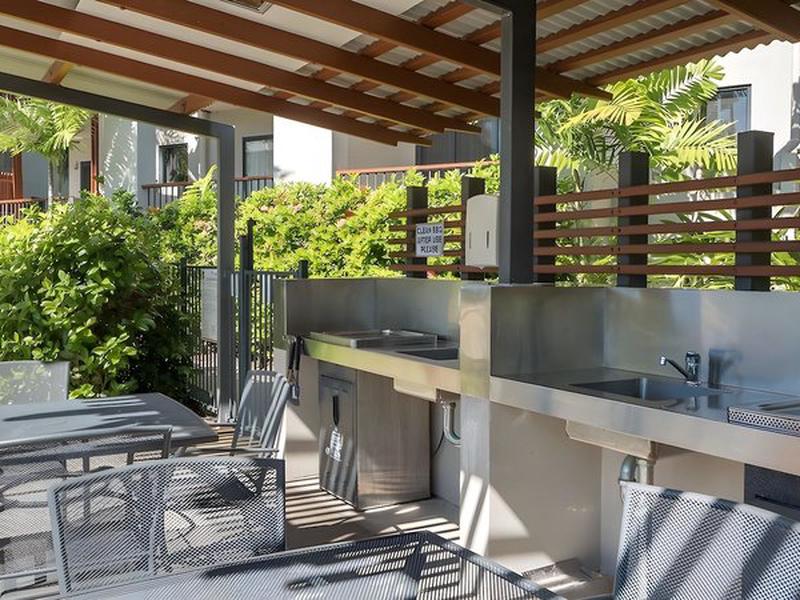 251D801127C86CC183D1B0004EFB7F4B