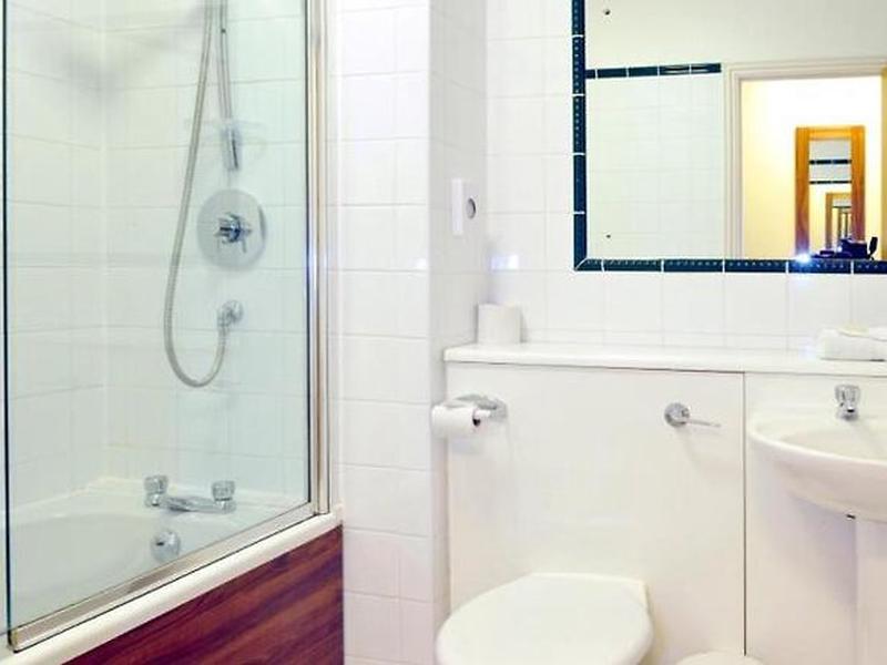 24CE3CCAF40763015F4F82C31D21CC16