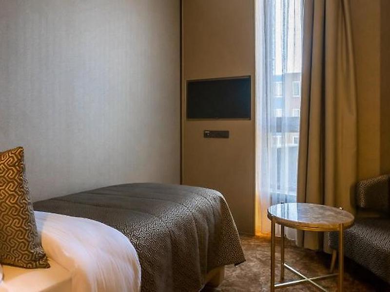 416C74FD35254822DFF0609918F880B2