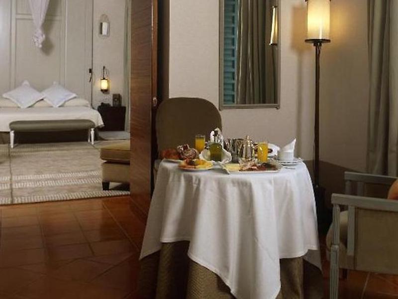 75100C856EB2F95A2F9E54EF5EEE1744