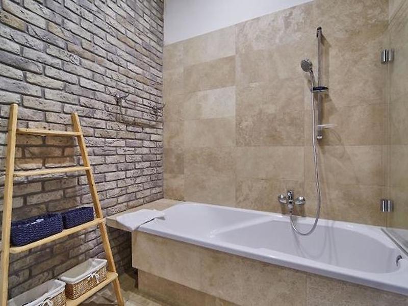 DD10E40E19BC6F0408D36D88579123BE