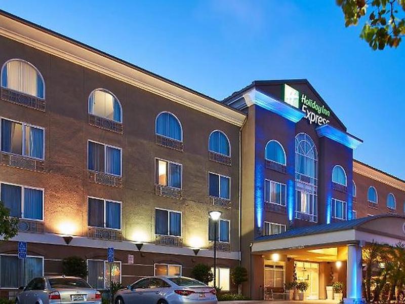 918735BD5E30B3987D16D133C2E71AFF