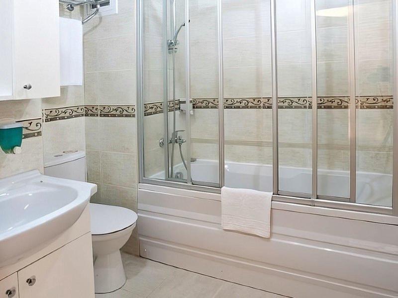 16E1AF411F4C2759146BED11A992DCF3