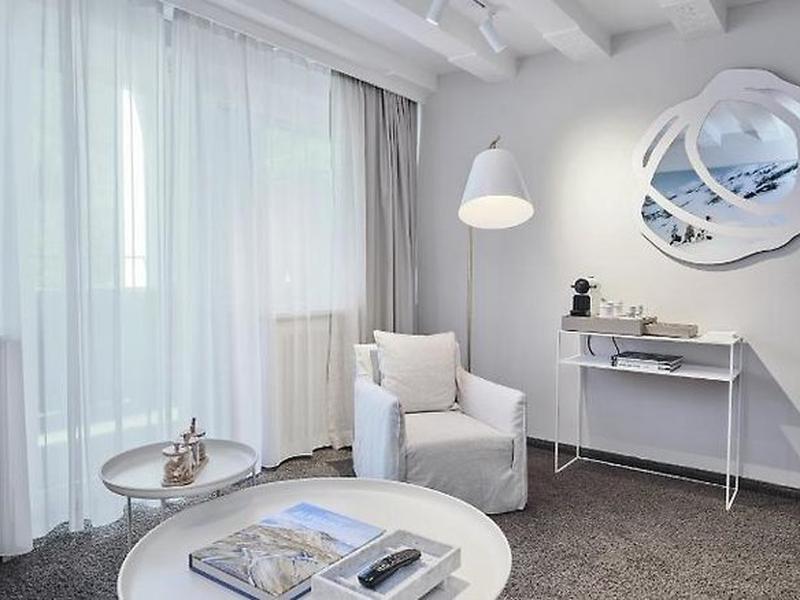 BA2BEE03258F7746D9B7F9A34D23C372