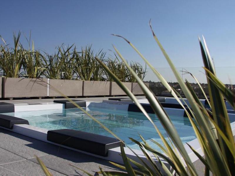 8270334E0A1202DDD7B646F5FCAF0B38