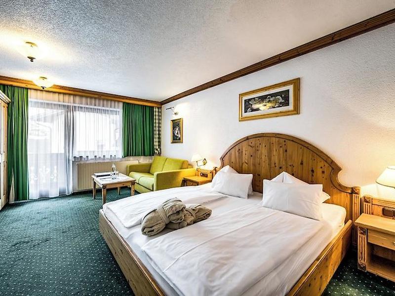 7FABAAB868C4026FCA6C8894D0E3088D