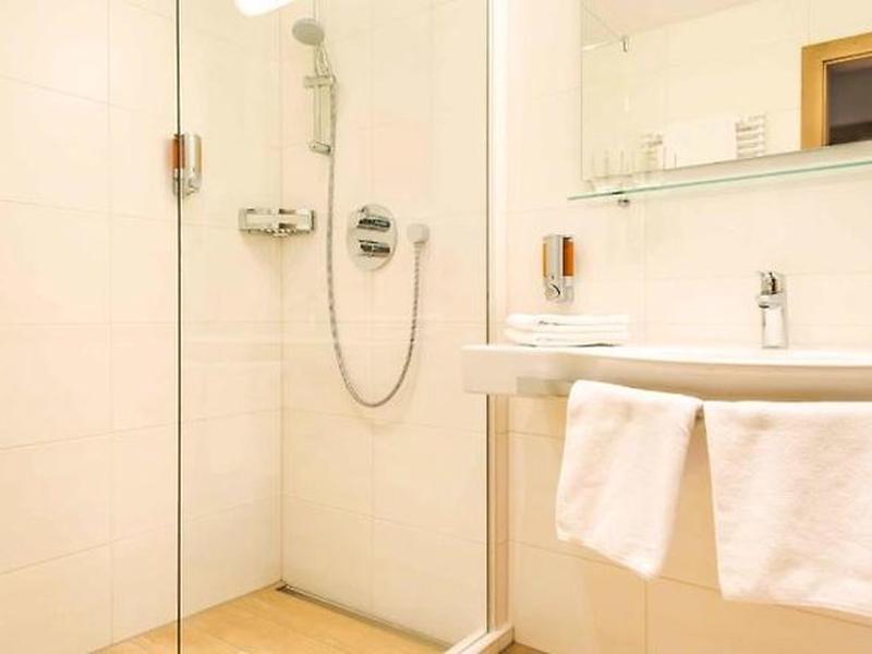 44D76D3E653DAF0FF66980DF90210A98