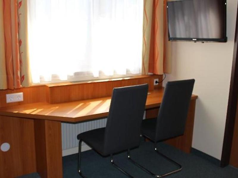 328A8DDF1FB0E2C45BD8773AD7E5A4D0