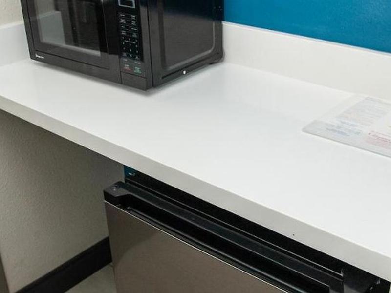 21A102D246CCB42B6B9F6B2A09AFD836