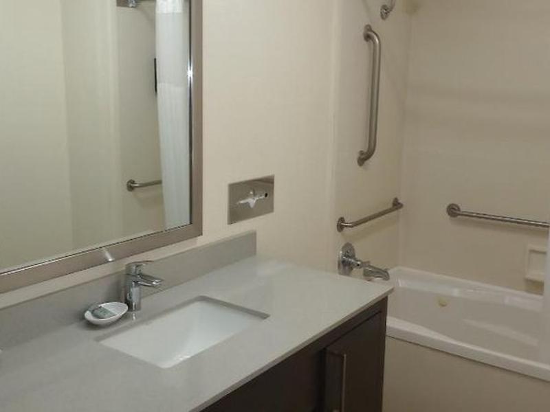 AAC04BCEA75C8A8E53C962F6E78BC806