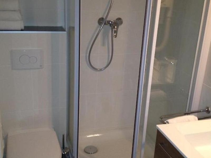 5A92E4A4E172152E765BB0288265063C