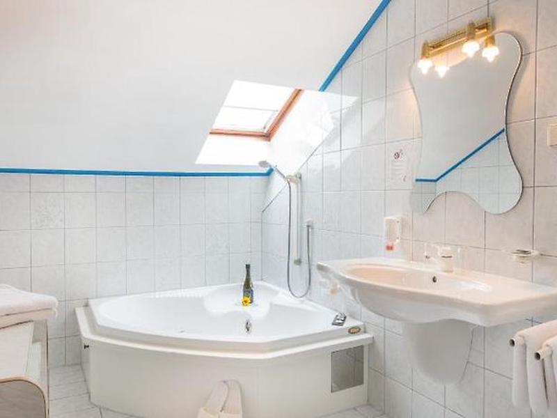 311C7FD27B1F7259444992DD52F437C6