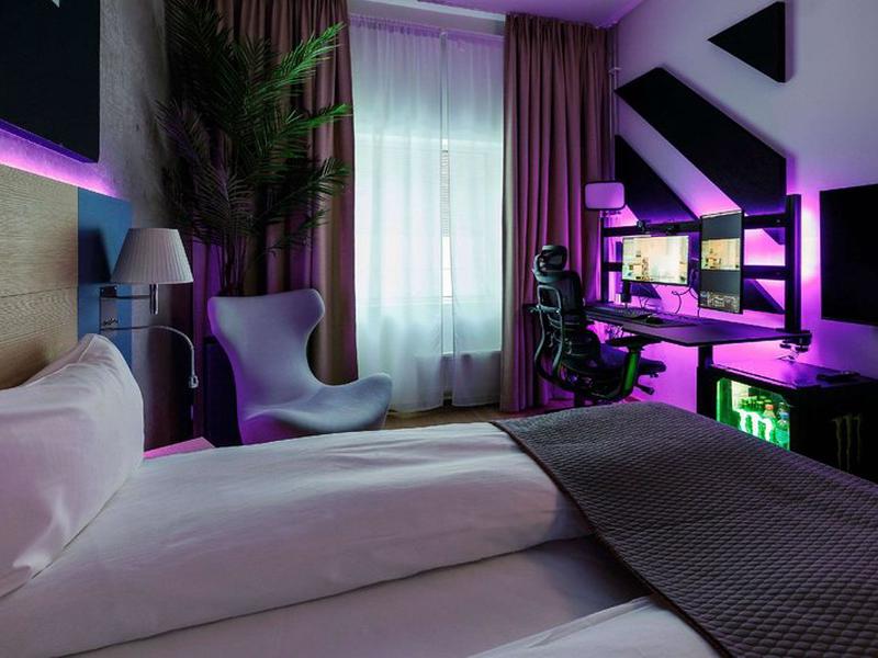 B0EE251466B720A571C2803809C2DC3B