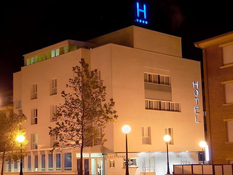 99E0FB8BD488B20D42E137CE6C30138C