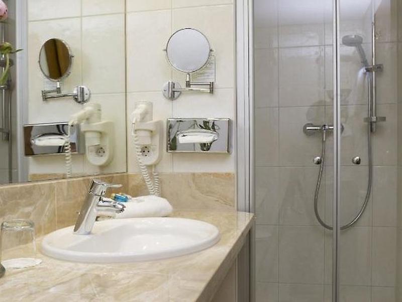 A231A85FC60F31E8B16B4C7E33908BDE