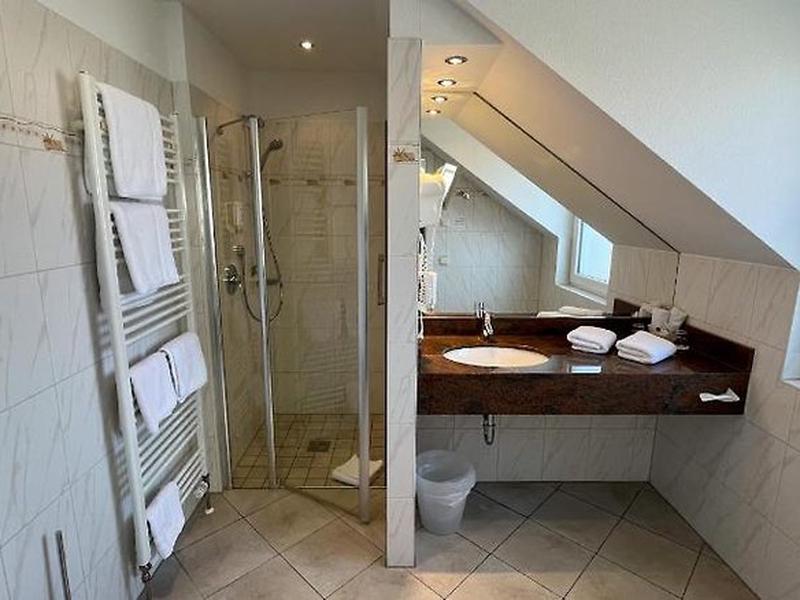 E6D62EEFF673D29A007433ECD1813423