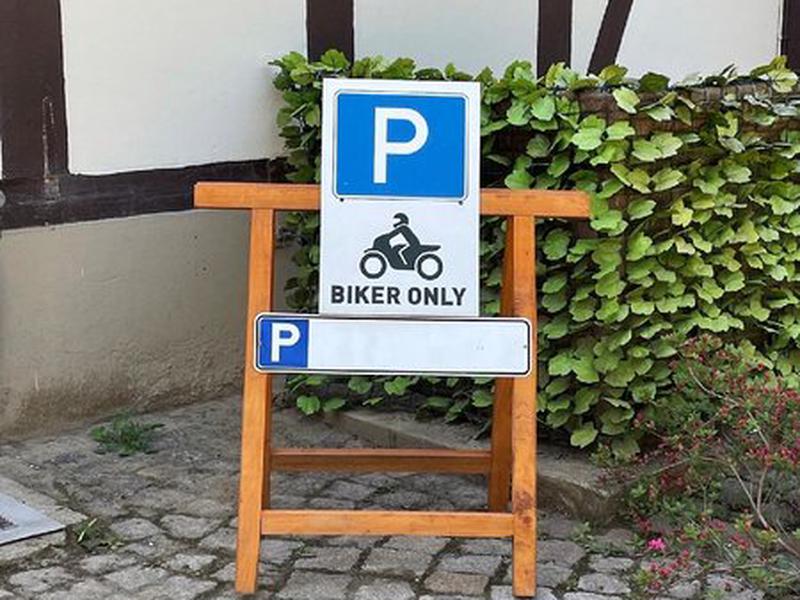 D7BDE7E821AC862A95246A53976884A5