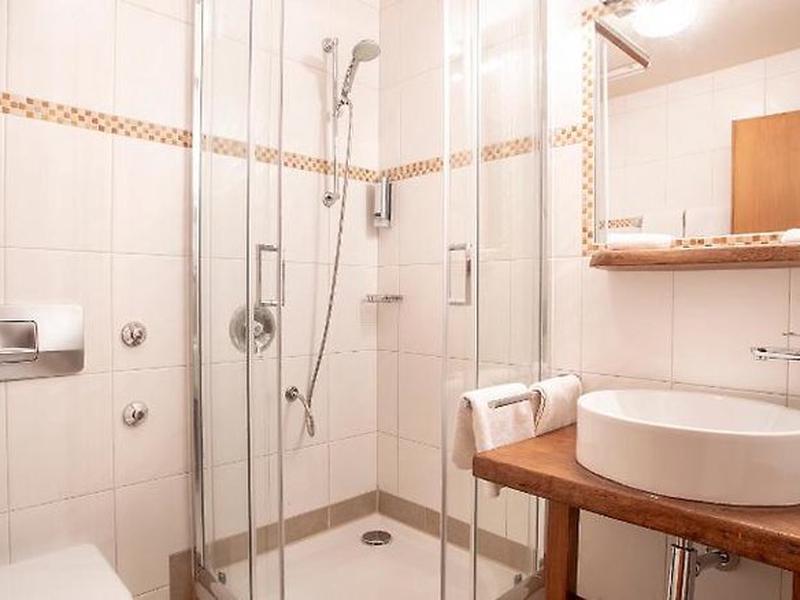 830EDEAC47EBB8EC2530EC0233910C56