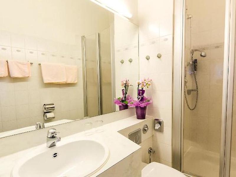 836684FFE1834FD101BE28D64D9796F2