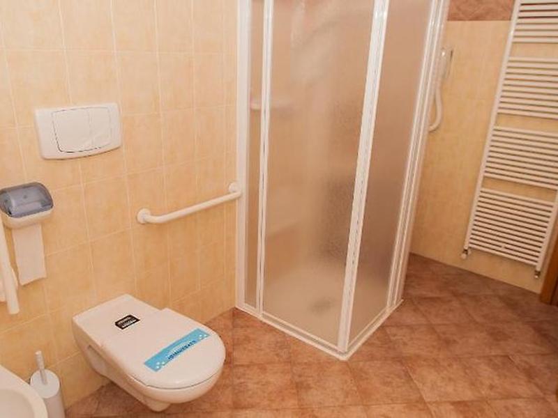 41BED3C41C80272DECC100E66BEE8BEC