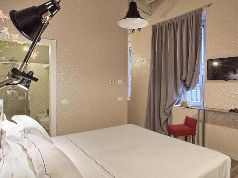 EED46A2AAF82294B003BCD9C0E85240E