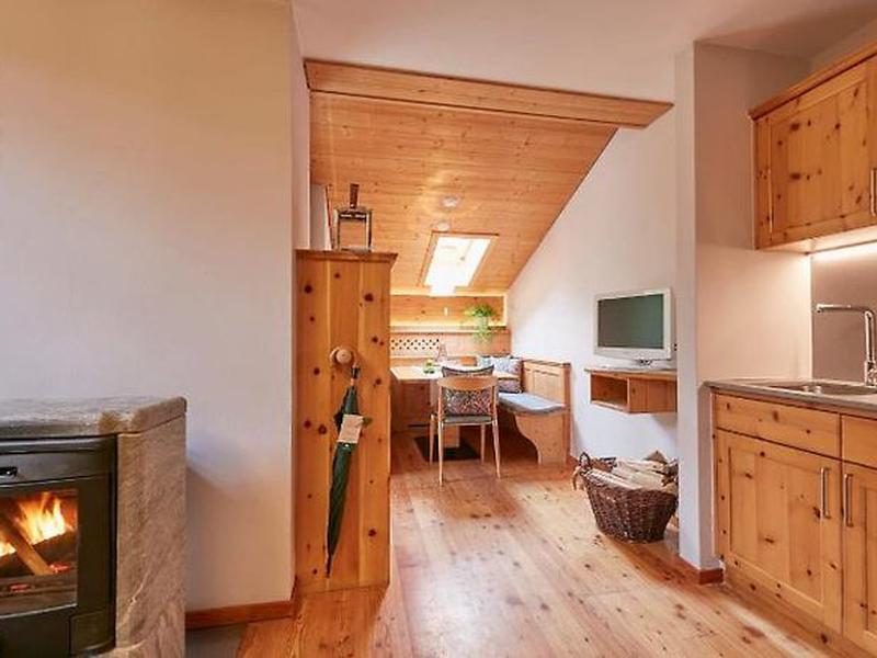 331BDEEE1EA06DAE8E32DEF2B70248BF