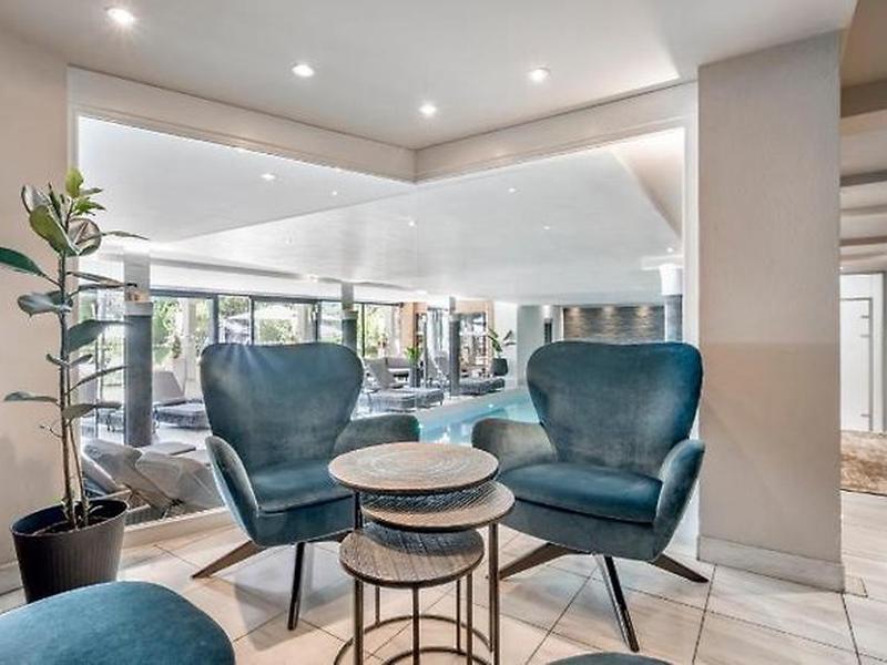 C2096E8AB86902557FAF85A98D6F86E9