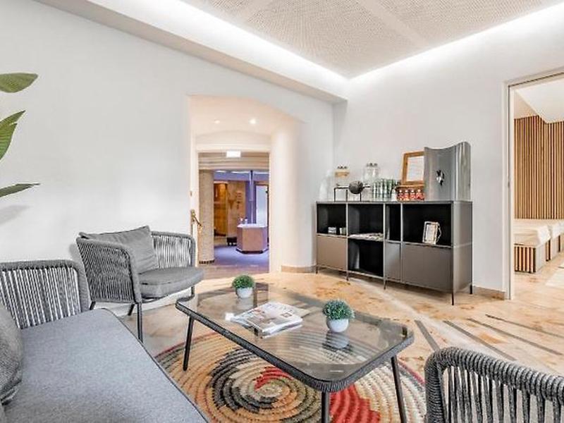 4BE7D3F50E25CF2A9E991CDFED80D49A