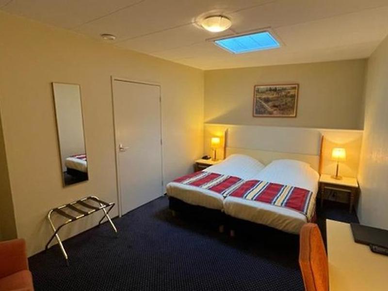 7E2428CAAFEF5F6F98AFA6AB3C182B7B