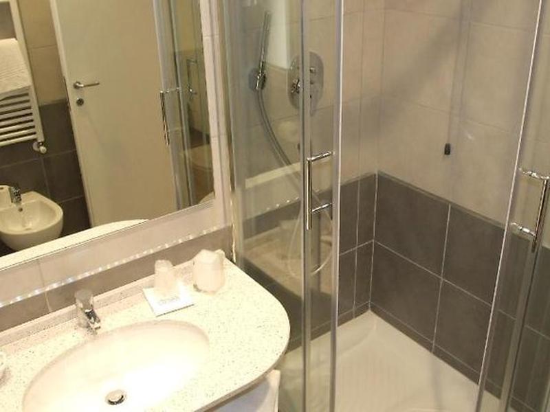 8B8FA183CCE64741C3A6BBA771DD8250