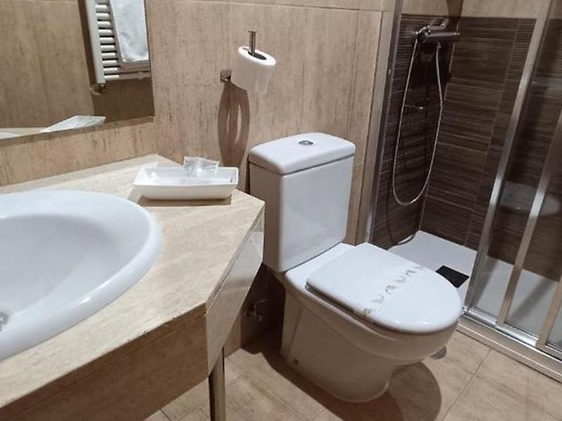 A4173B97E1C72896DAB8E29A6E53D6FA