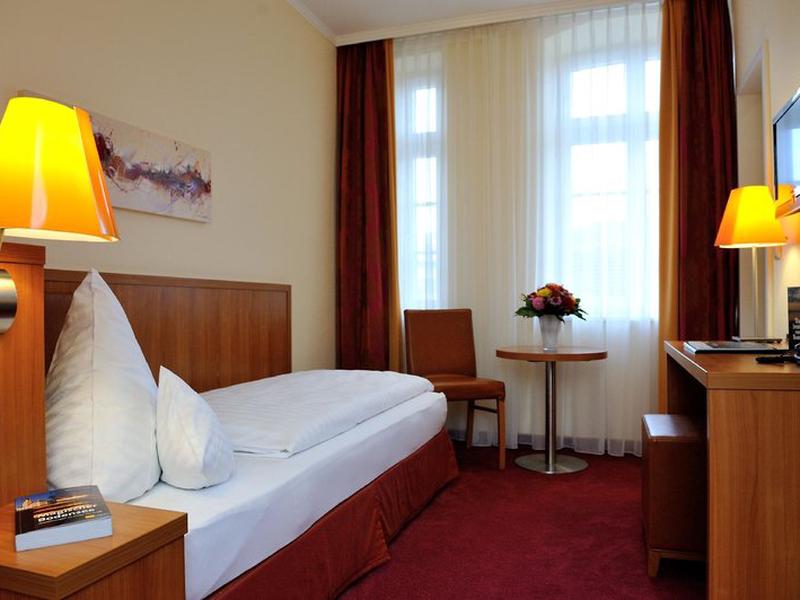 938999E5BA252126593BC6C816FB8063