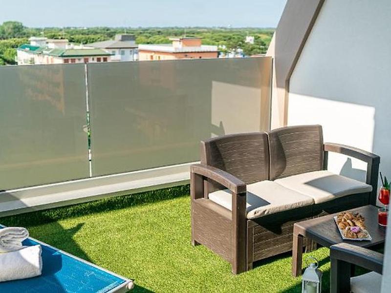 98B4823CA20AAD93FD1BC27EE699977A