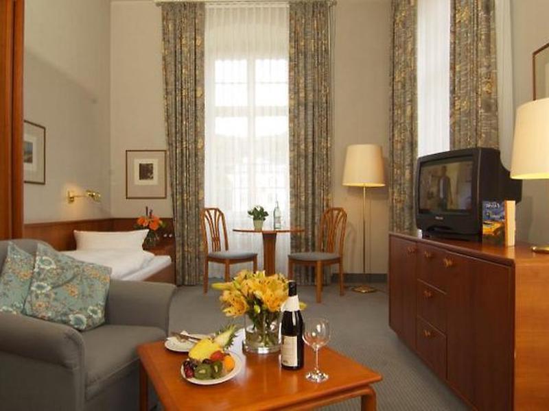 73D891796AF80710B1E381B4883B5E4E