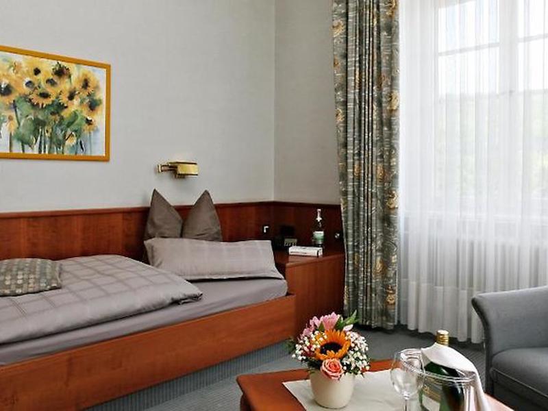 4DB5058725882CD1DE53BDDDA2801AD6