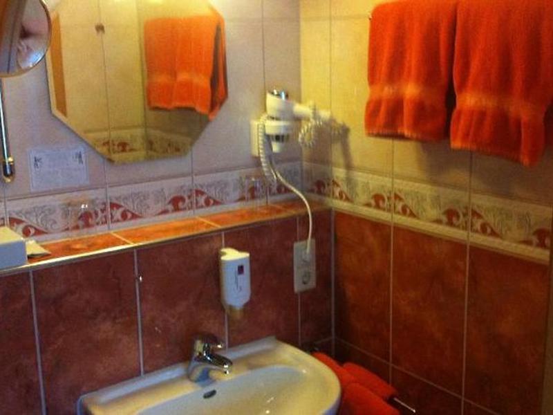 6C4571C43BFE9363E49B8282534D7F9E